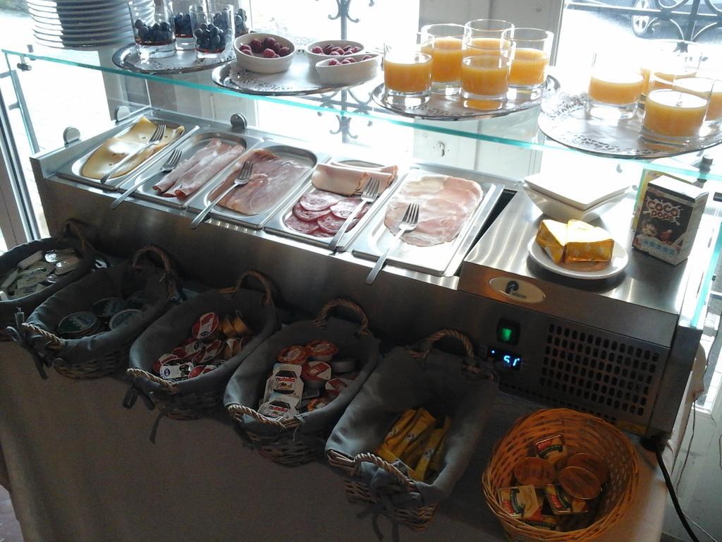Arconaty Hotel Linter Ngoại thất bức ảnh